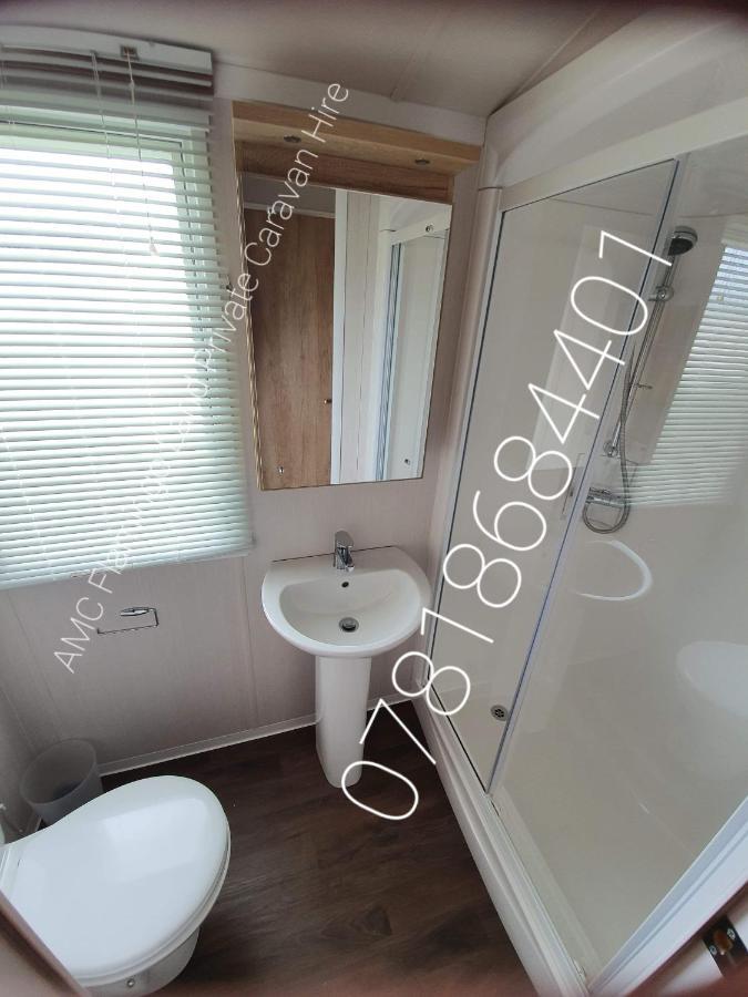 Flamingo Land - Cedar Wood Cw49 Hotell Kirby Misperton Exteriör bild