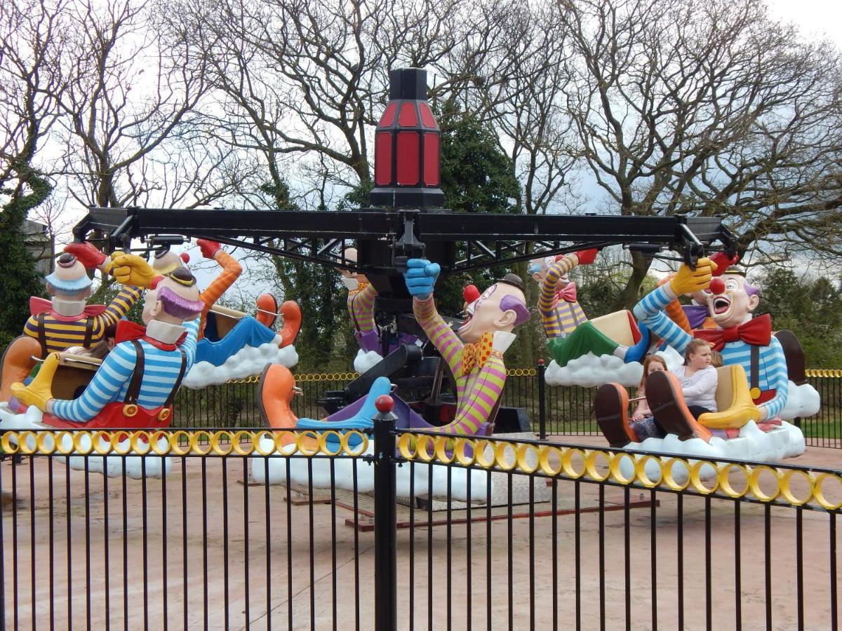 Flamingo Land - Cedar Wood Cw49 Hotell Kirby Misperton Exteriör bild